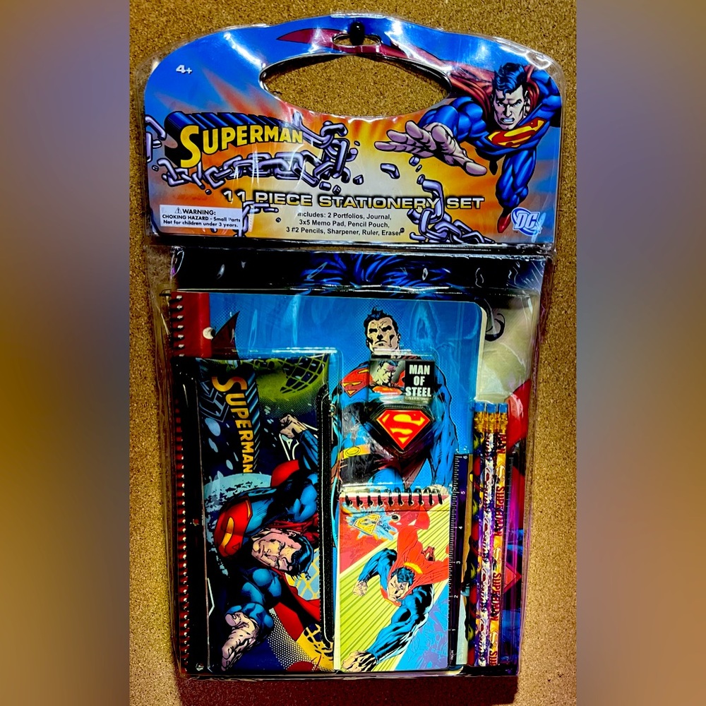 Superman Man of Steel 11 Piece Stationery Set UNOPENED.